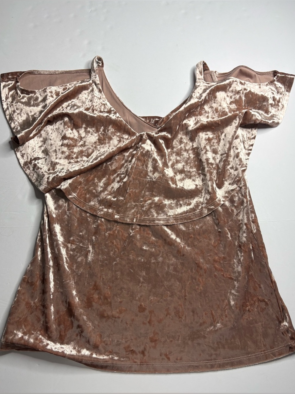 Cable & Gauge Crushed Velvet Cold-Shoulder Top - Taupe Blush